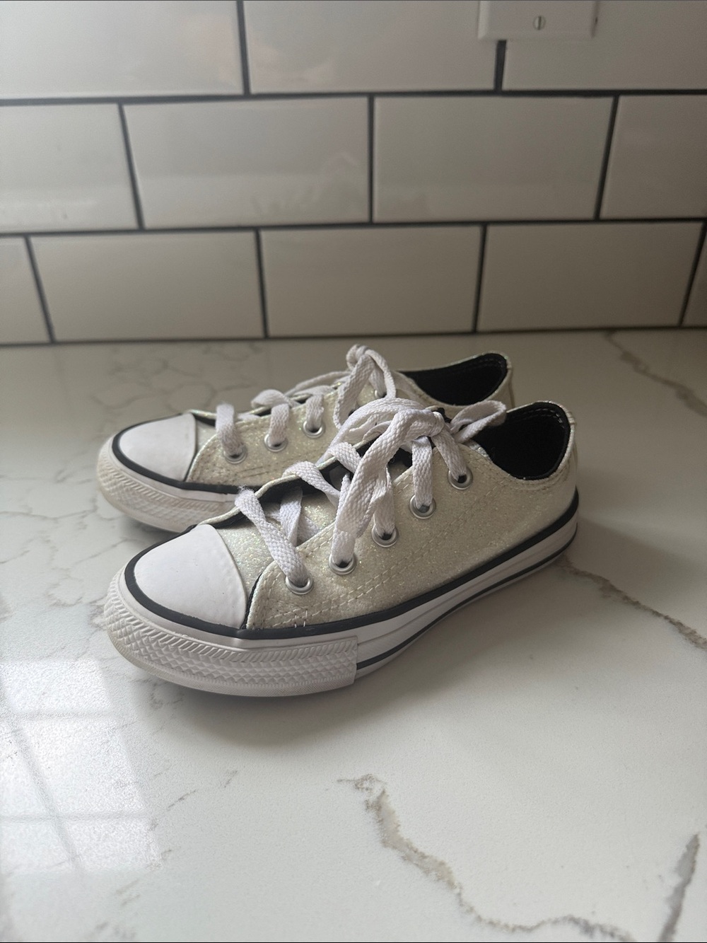 Kids White Glitter Low-Top Converse- size 11